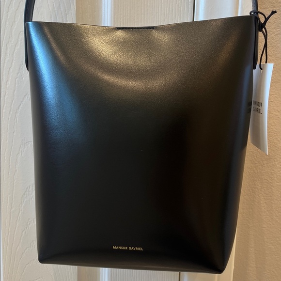 NWT MANSUR GAVRIEL
Black and Caramel Everyday Cabas - Picture 4 of 11